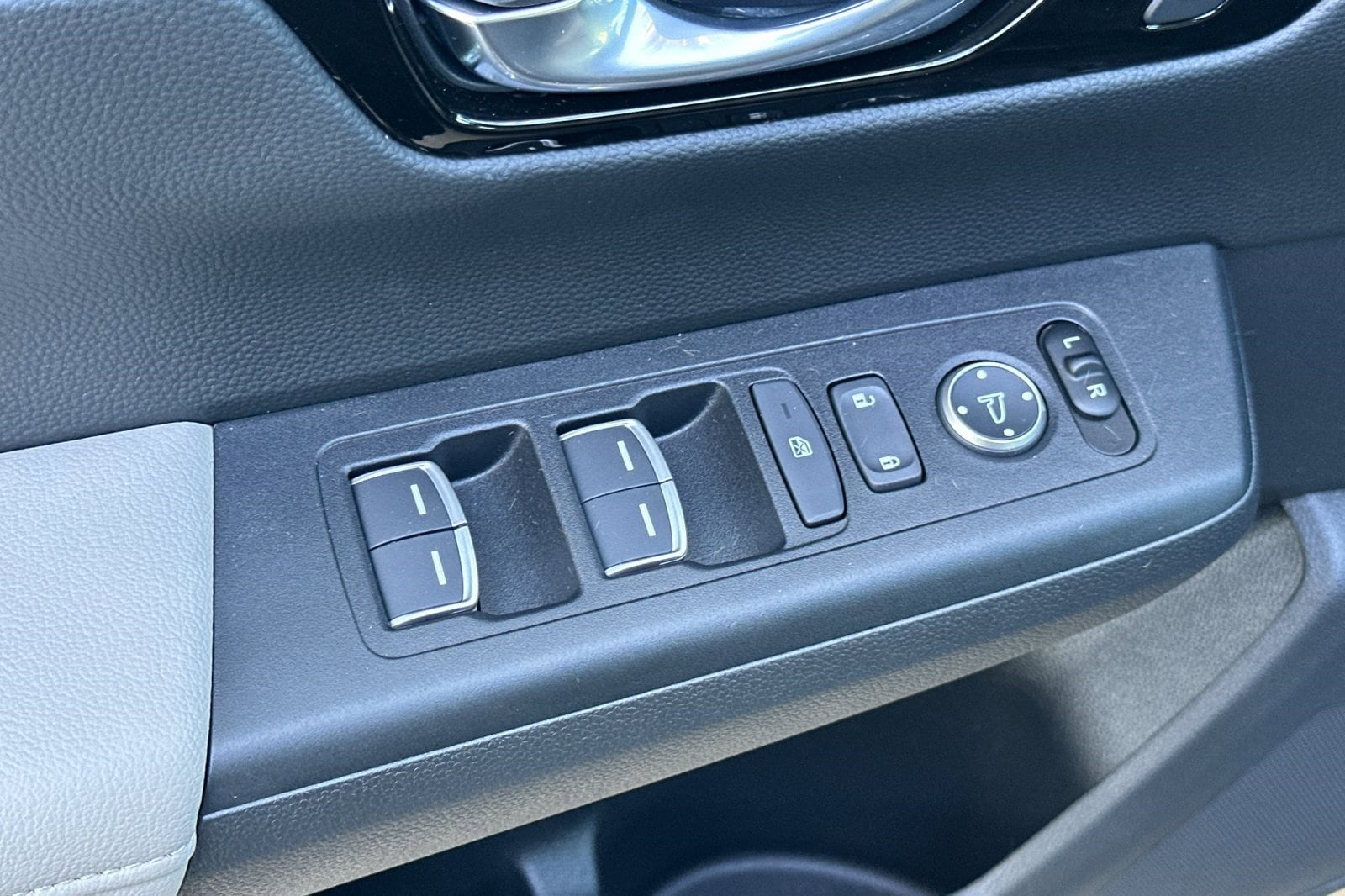 2026 Honda CR-V EX-L - Photo 14