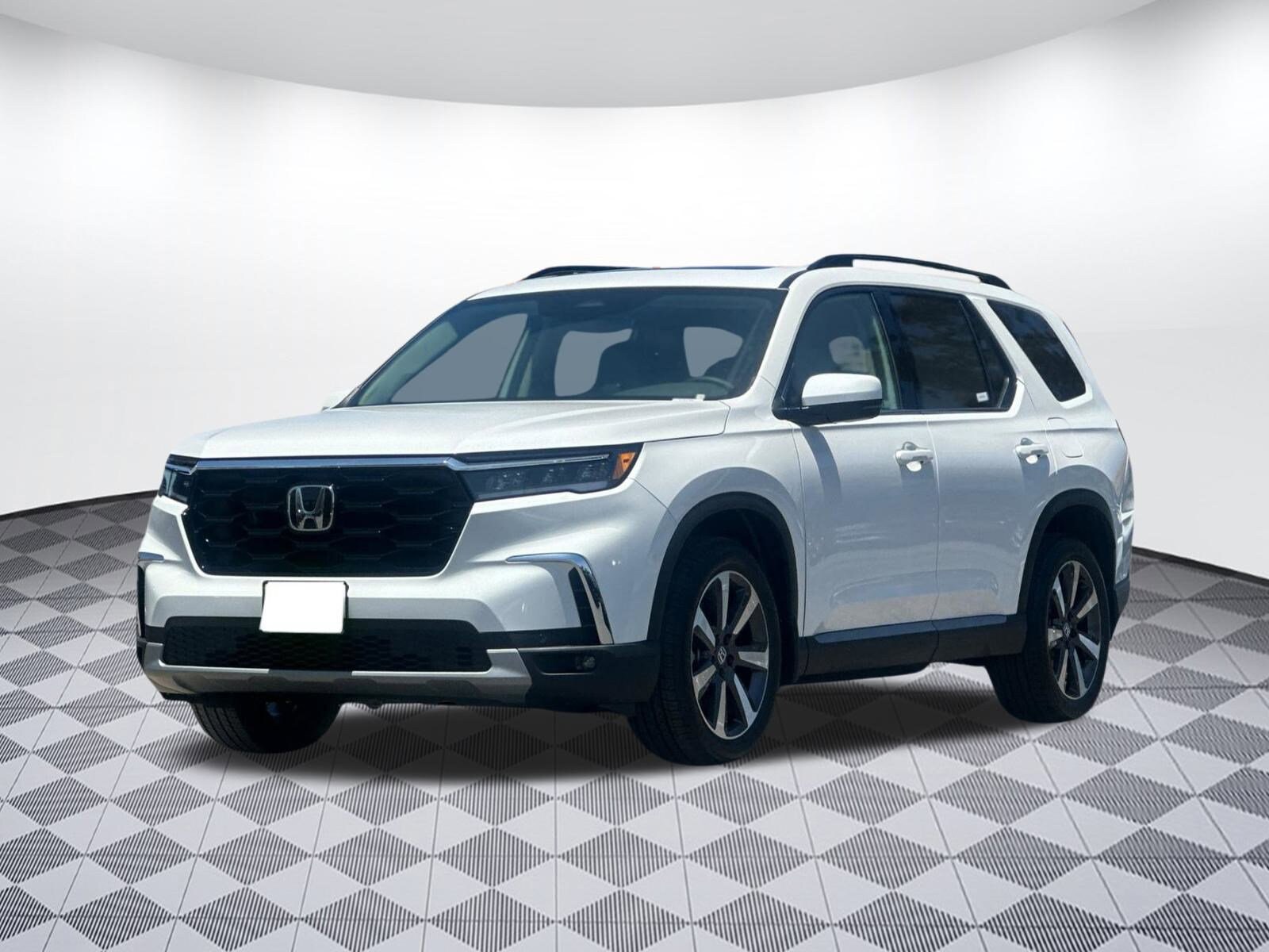 2025 Honda Pilot Touring photo 3