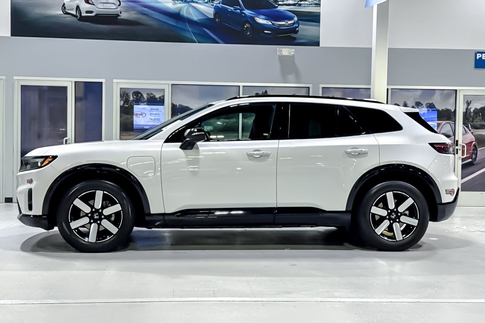 Prologue Touring SUV