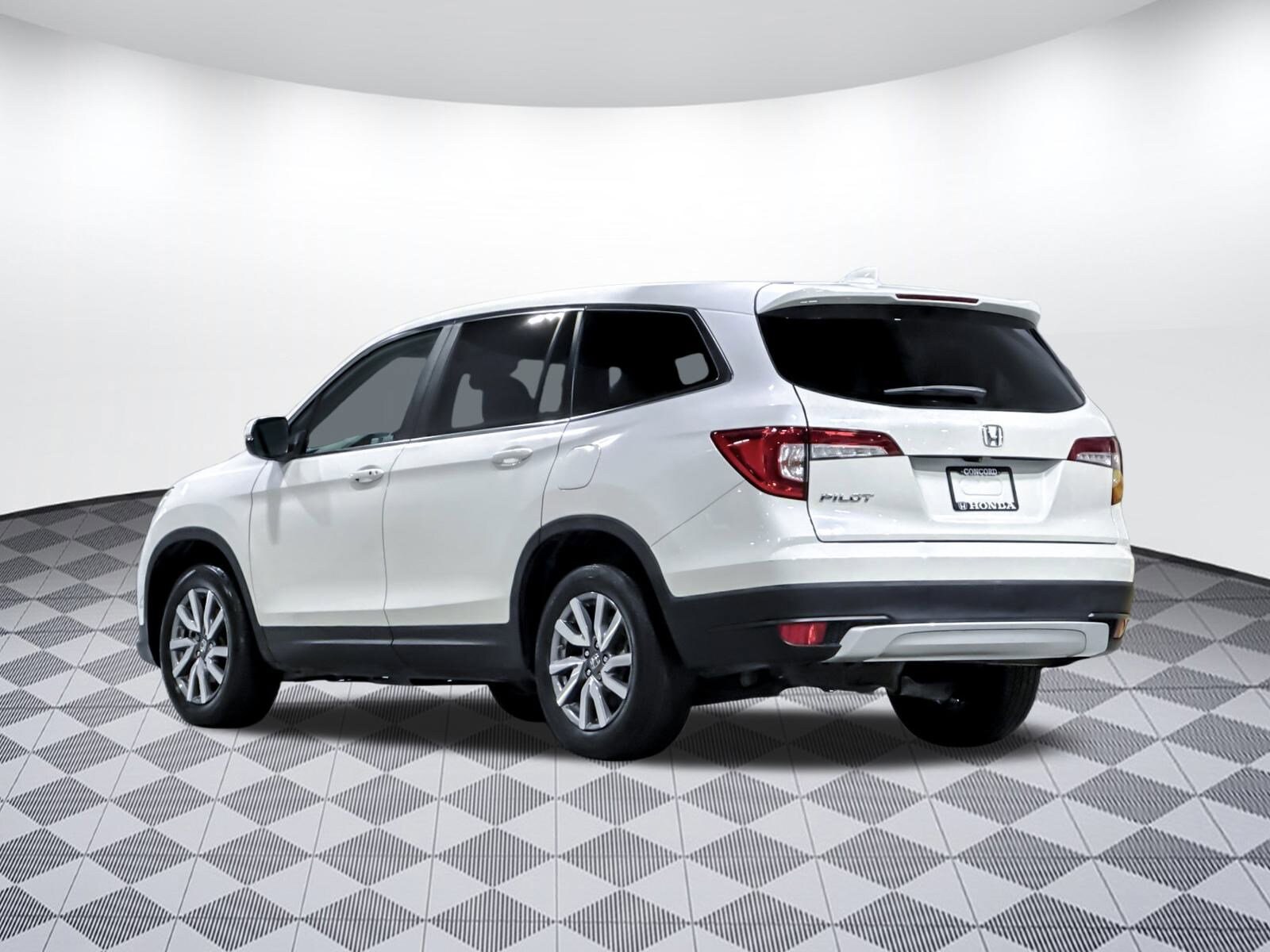 2019 Honda Pilot EX photo 3