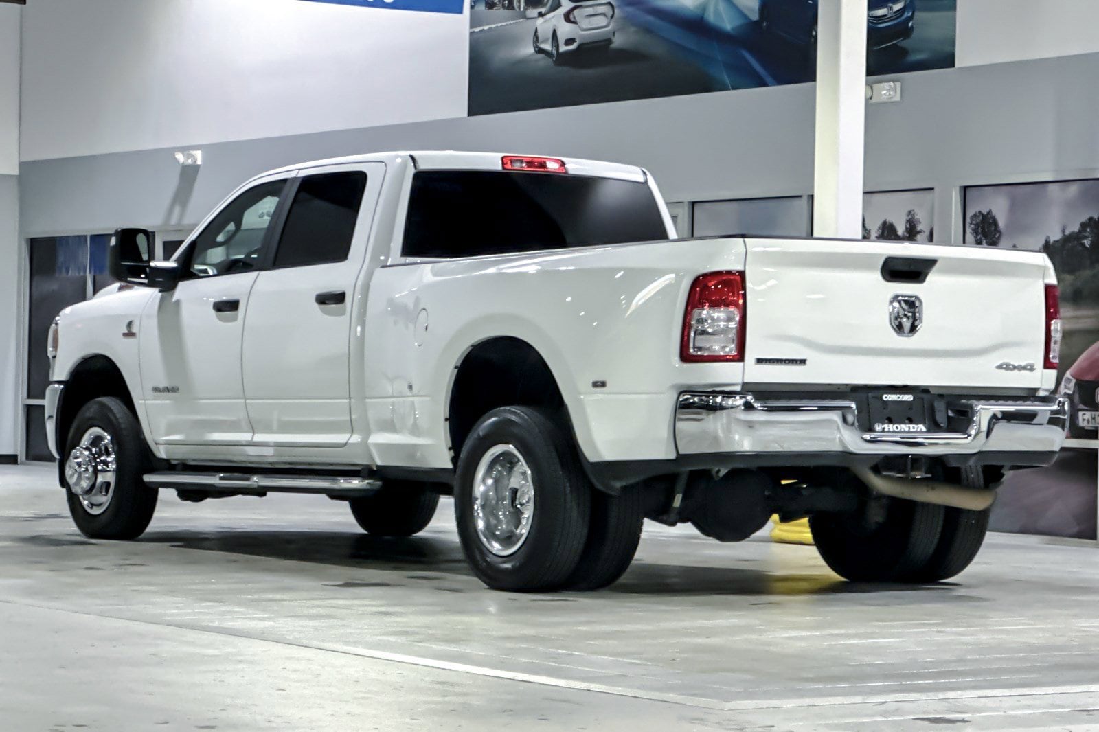 2023 Ram 3500 Big Horn photo 2