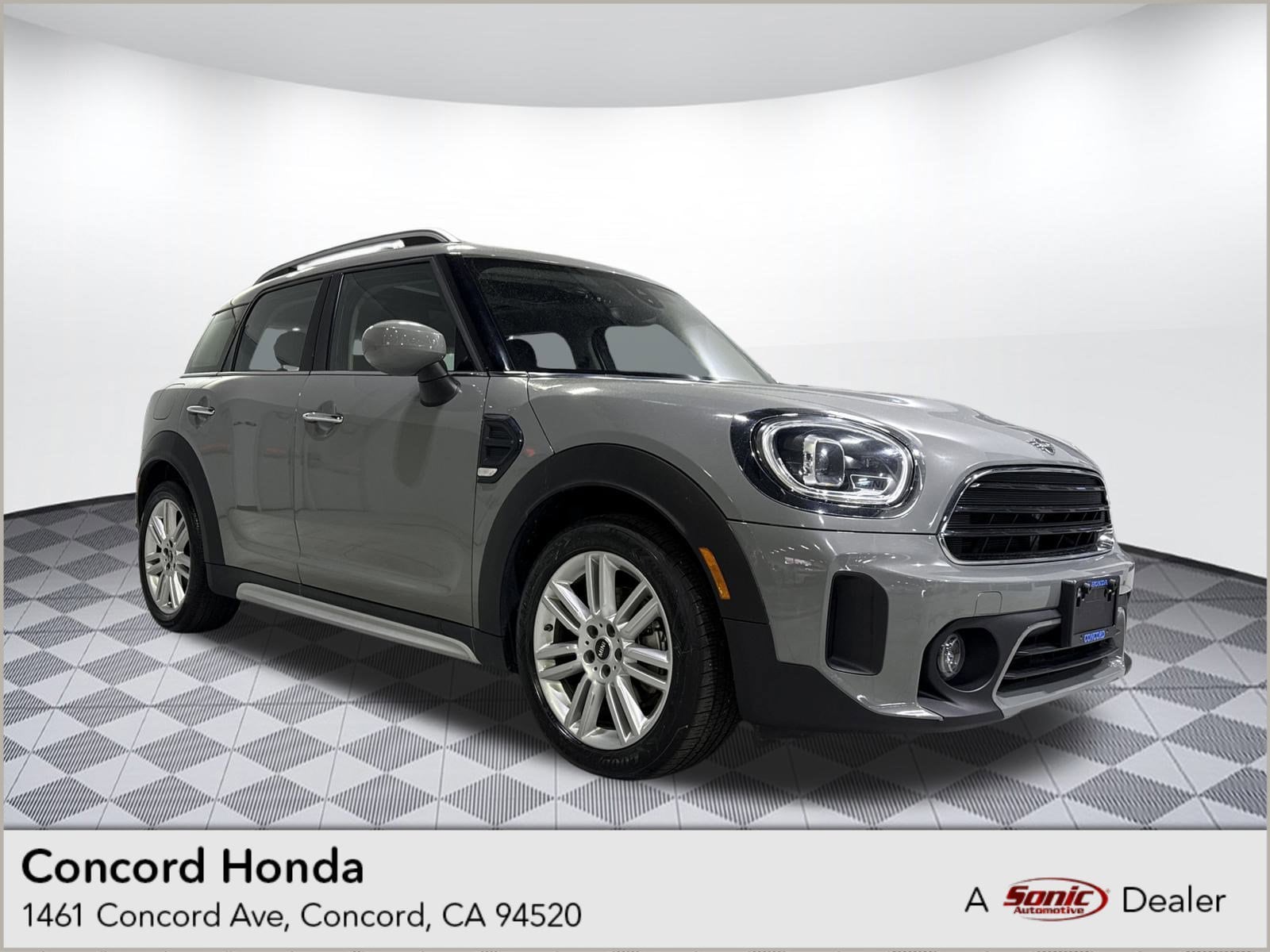 2022 MINI Countryman Oxford Edition's photo
