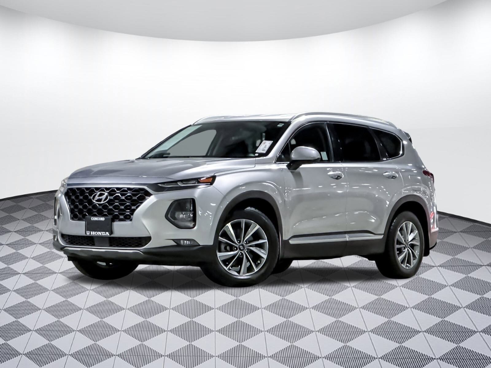 2020 Hyundai Santa Fe SEL photo 2