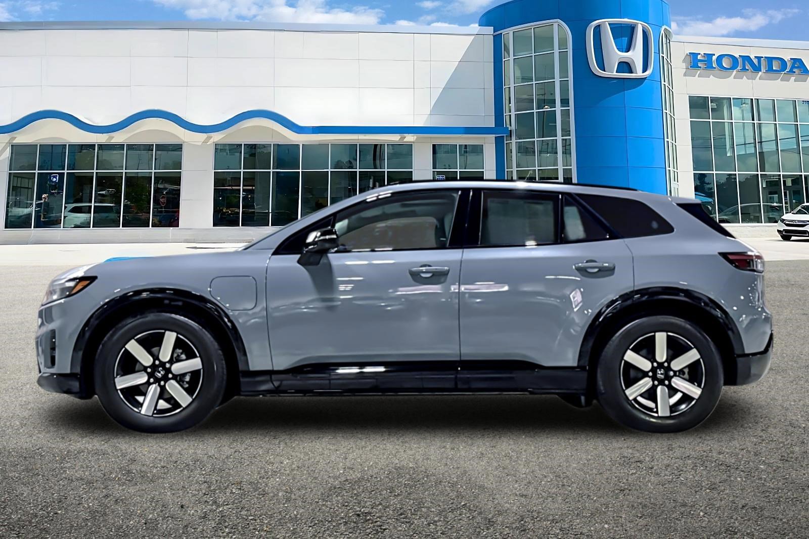 2026 Honda Prologue Touring photo 2