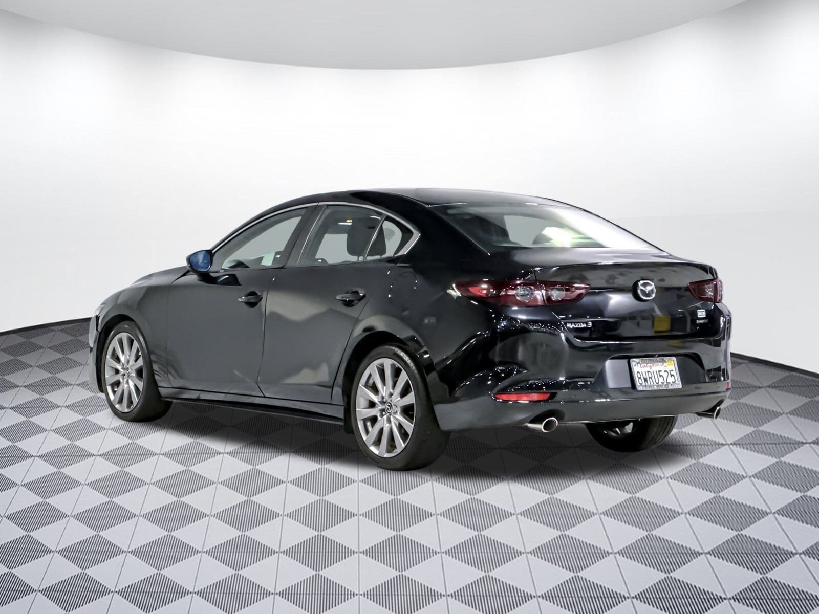 2021 Mazda Mazda3 Select photo 4