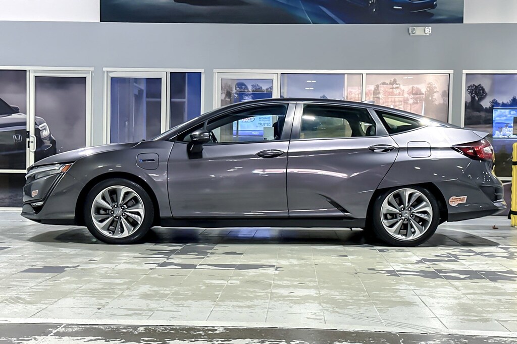 Used 2020 Honda Clarity Plug-In Hybrid Touring Sedan