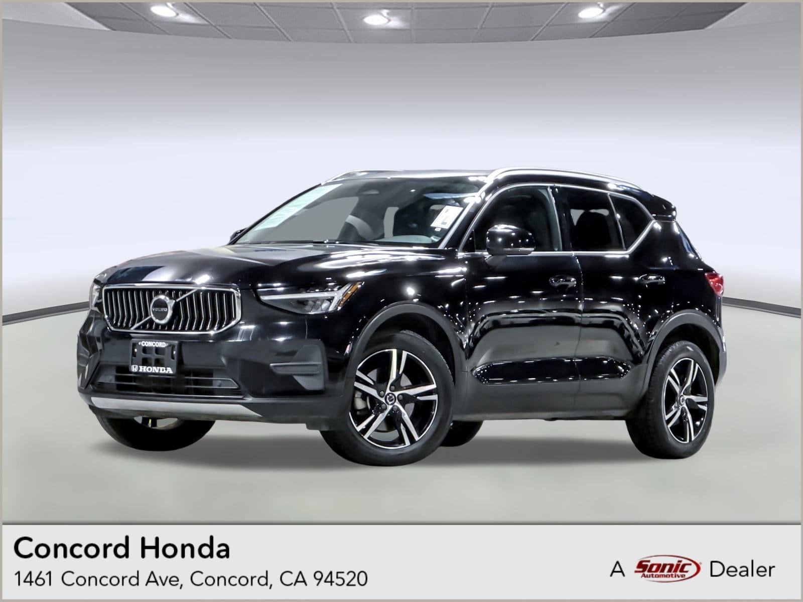 2024 Volvo XC40 Core