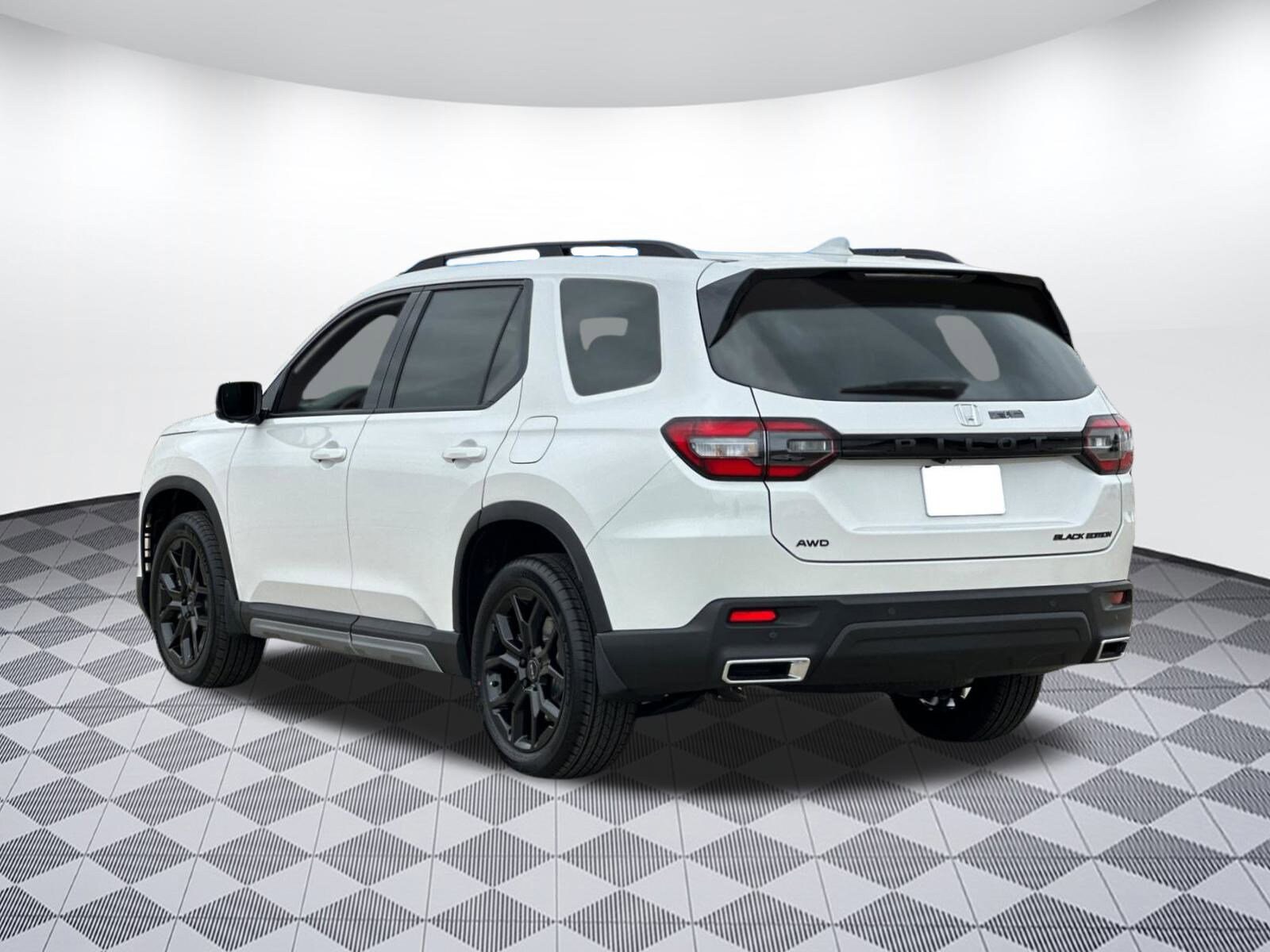 2025 Honda Pilot Black Edition photo 2