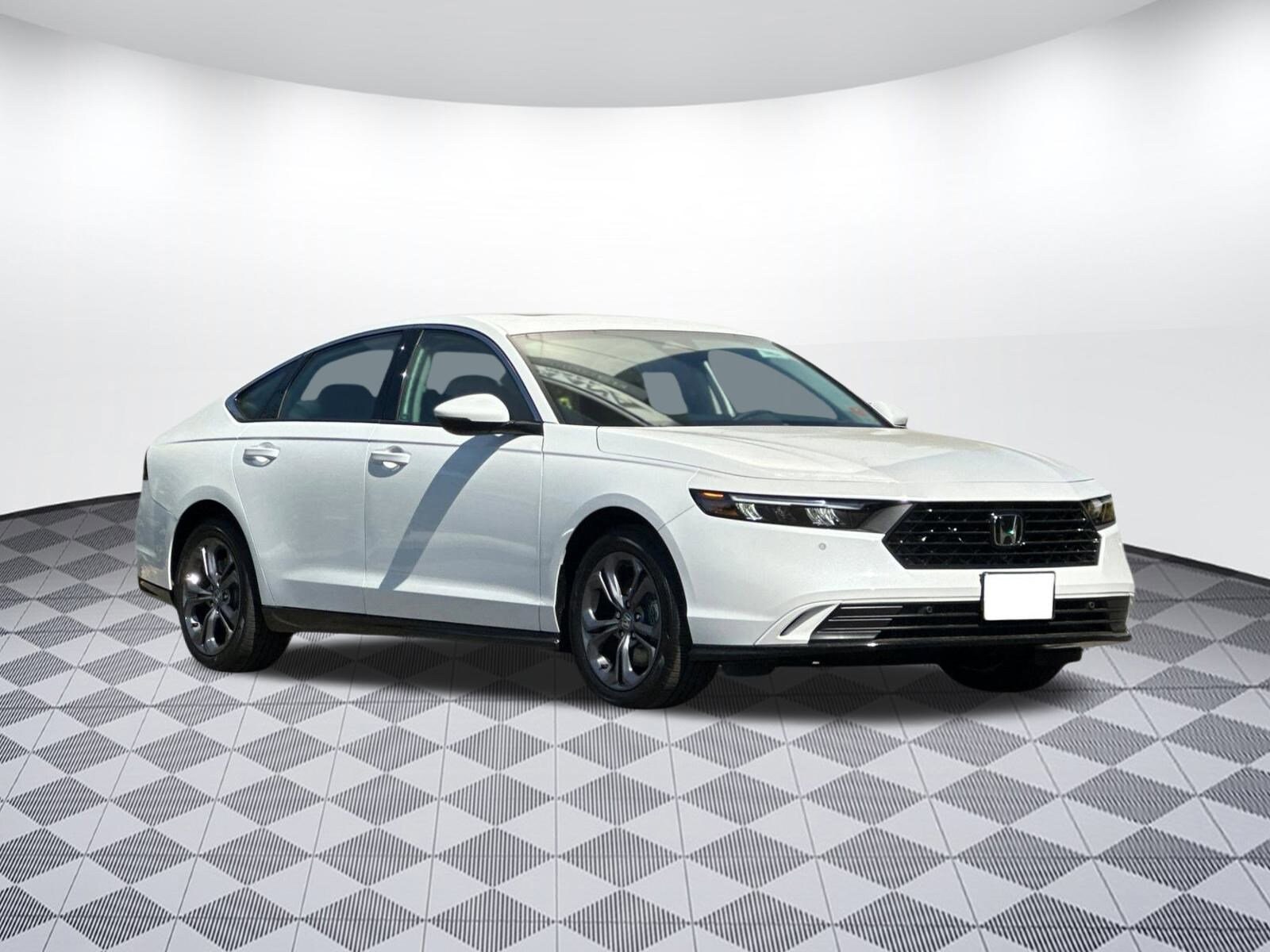 2025 Honda Accord Hybrid EX-L photo 2