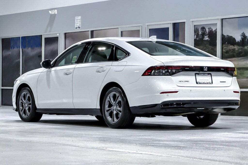 Used 2024 Honda Accord Hybrid EX-L Sedan