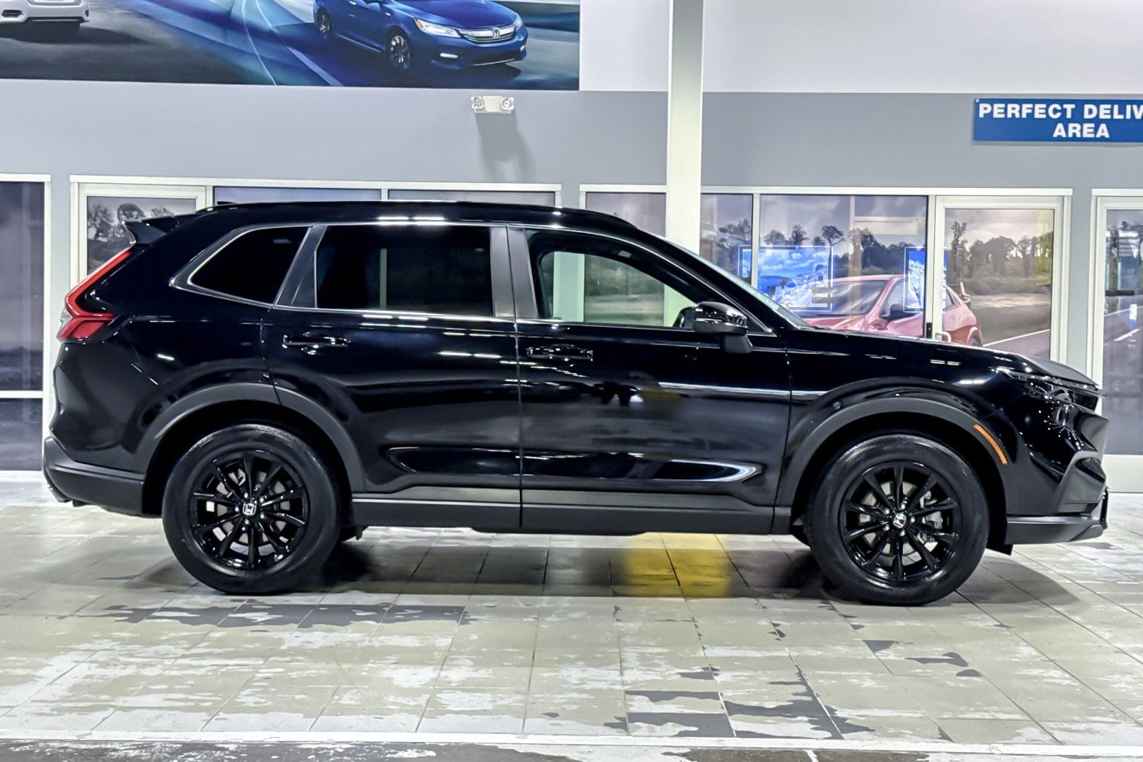 2023 Honda CR-V Hybrid Sport w/BSI photo 3