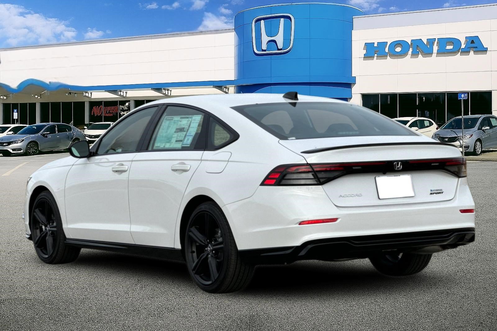 2025 Honda Accord Hybrid Sport-L photo 3