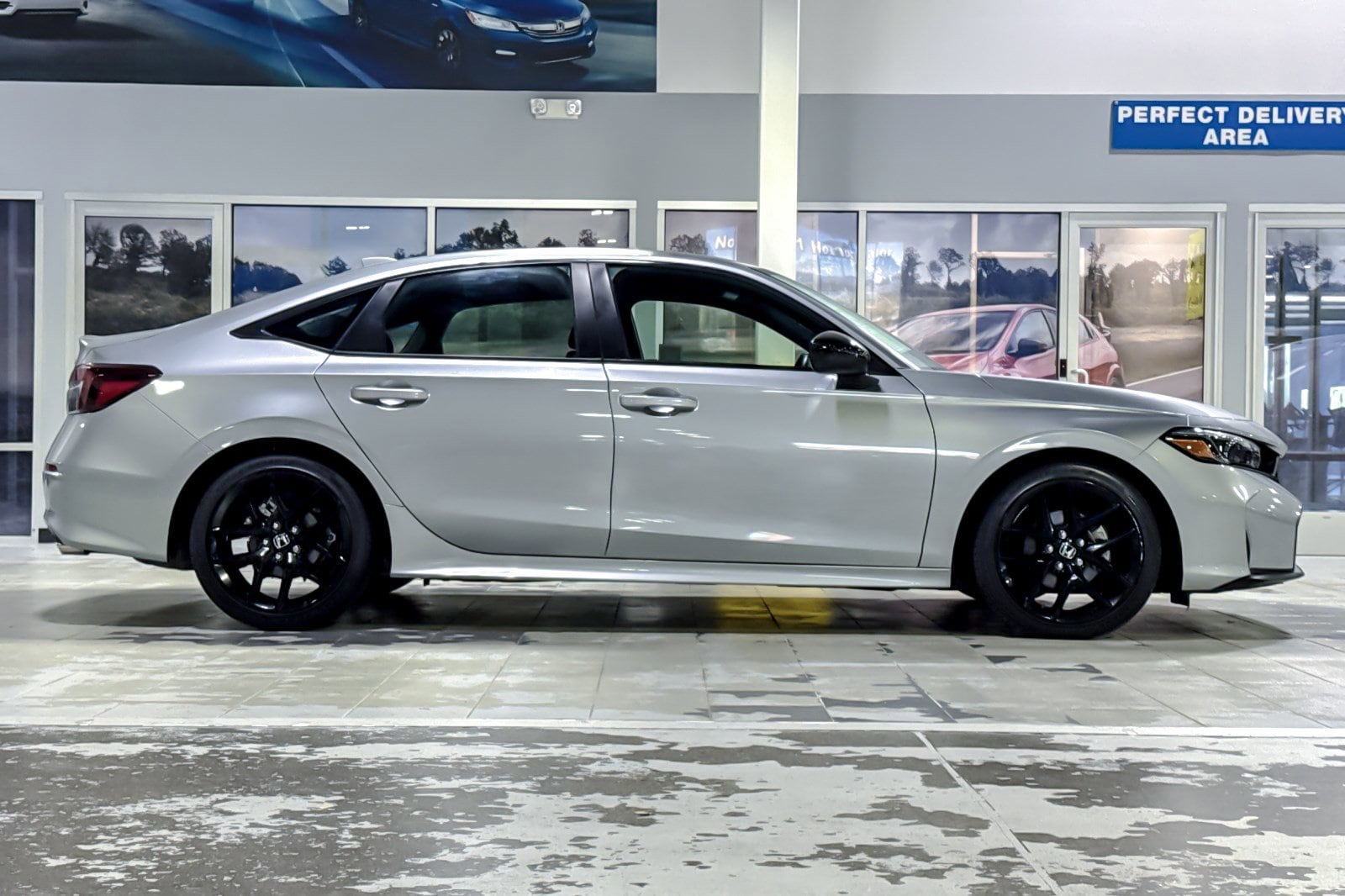 2025 Honda Civic Sport photo 3