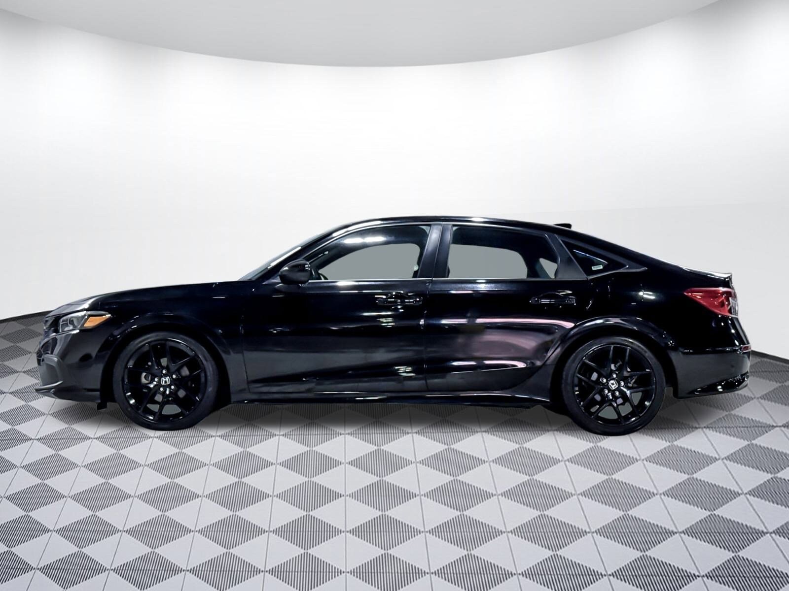 2024 Honda Civic Sport photo 2