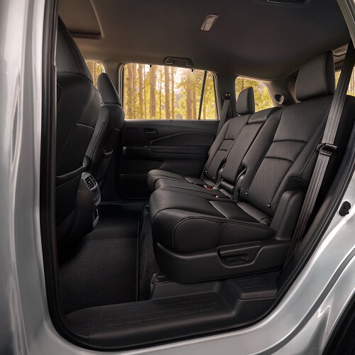 Honda Passport
Rear Interior