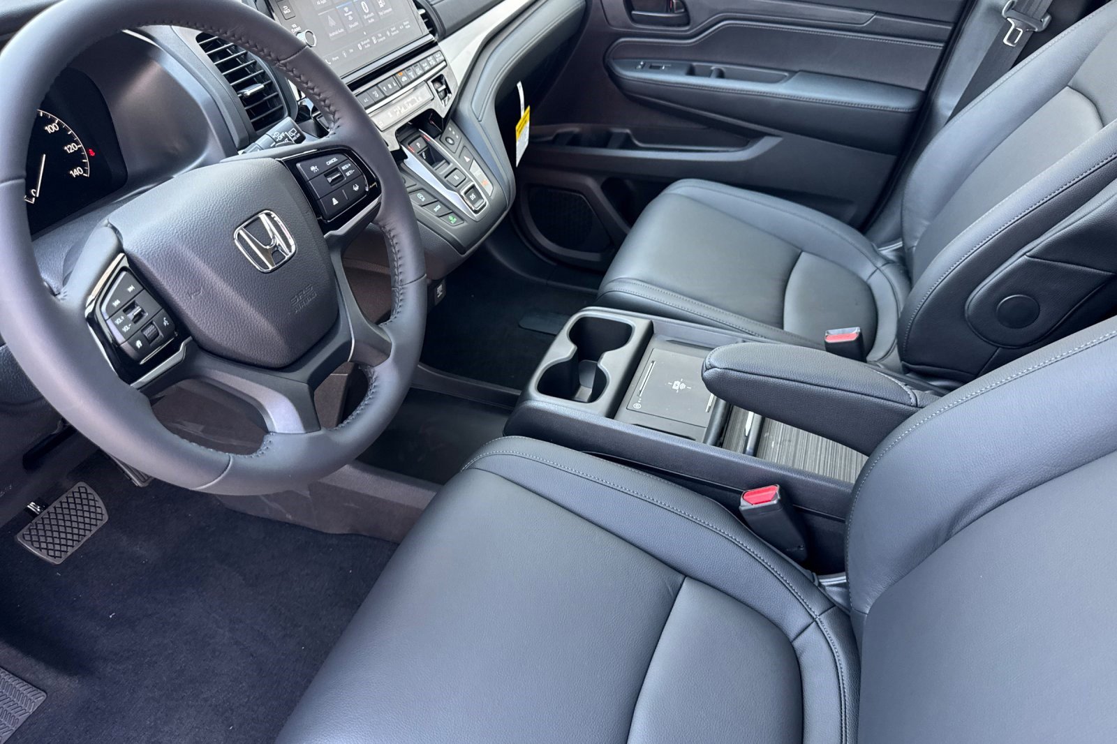 2026 Honda Odyssey EX-L photo 4