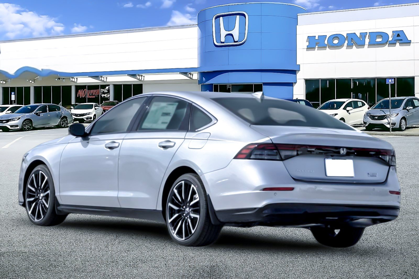 Accord Hybrid Touring Sedan
