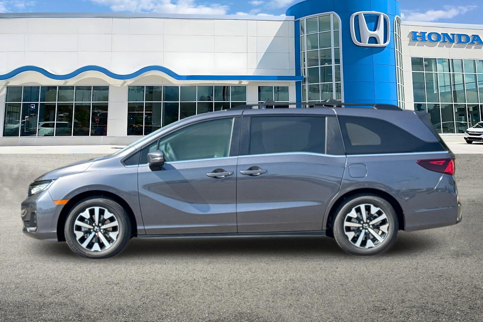 2026 Honda Odyssey EX-L photo 2