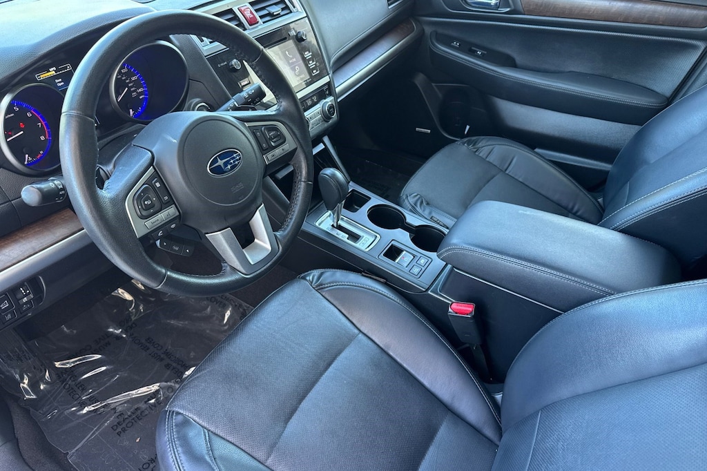 Used 2017 Subaru Outback 2.5i Limited with EyeSight+Navi+HBA+Reverse Auto Braking+HID Headlights+Starlink SUV