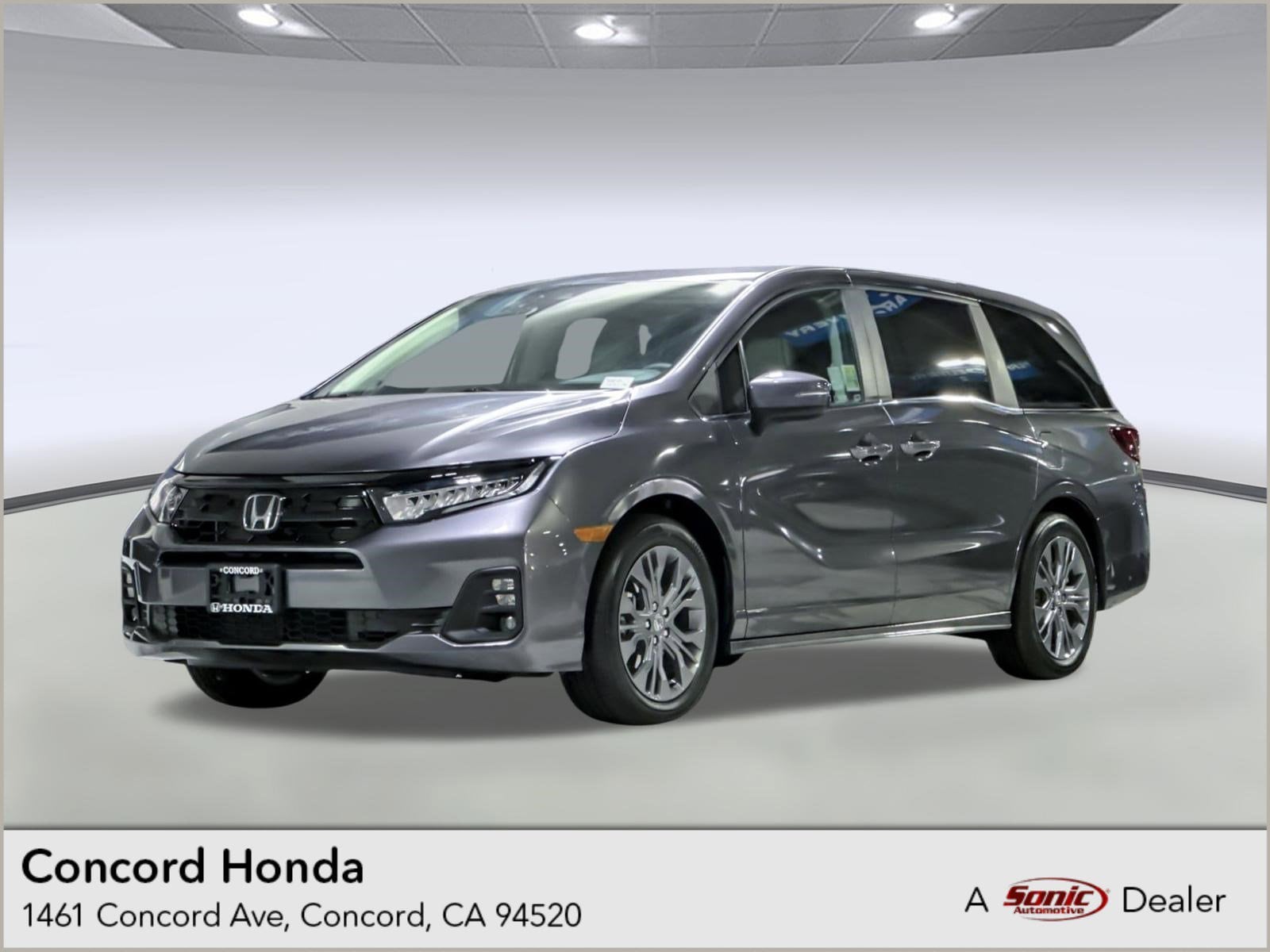 2026 Honda Odyssey Touring's photo