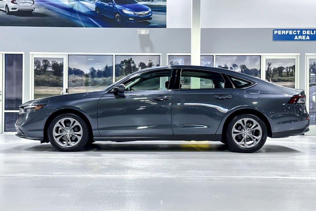 Used 2024 Honda Accord EX Sedan