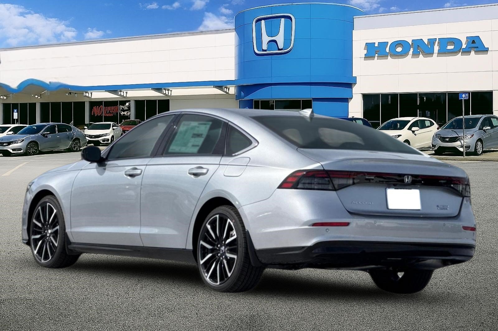 Accord Hybrid Touring Sedan
