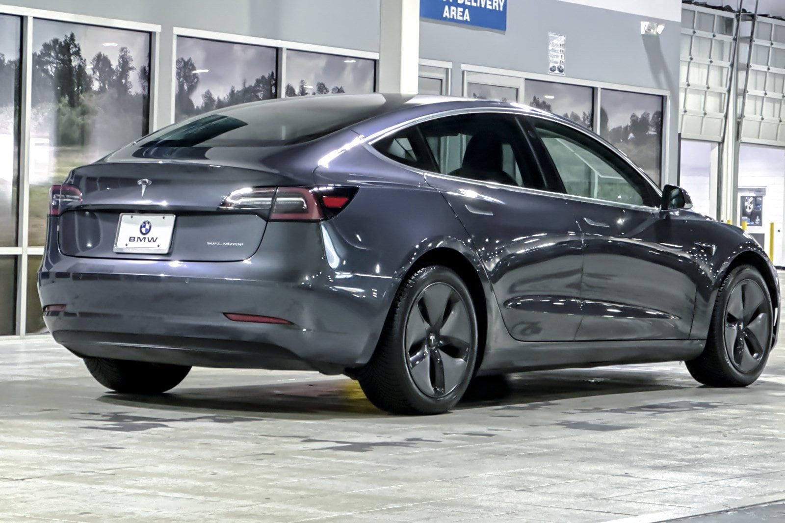 2018 Tesla Model 3 Long Range photo 3