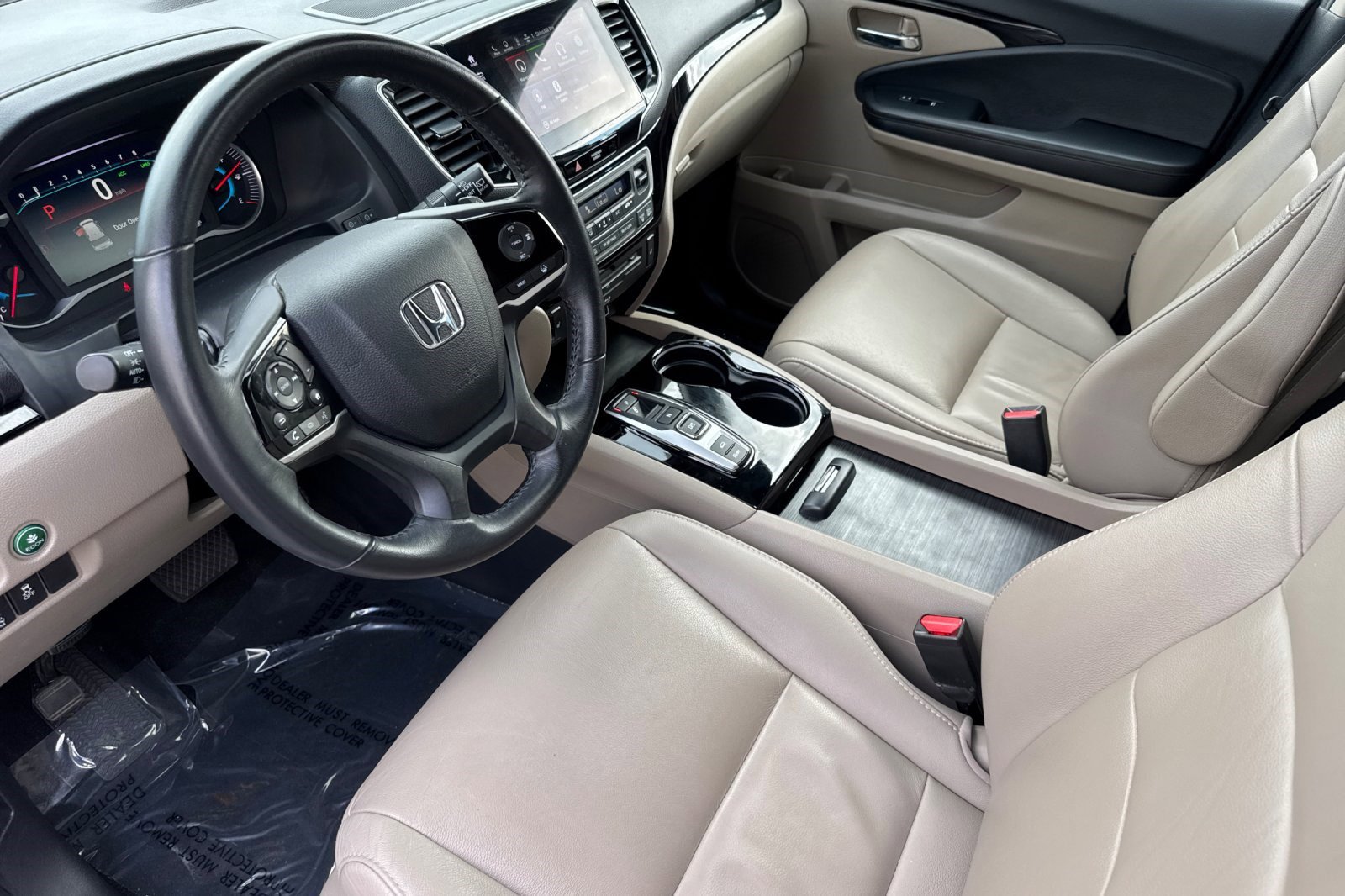 2020 Honda Pilot Touring photo 4