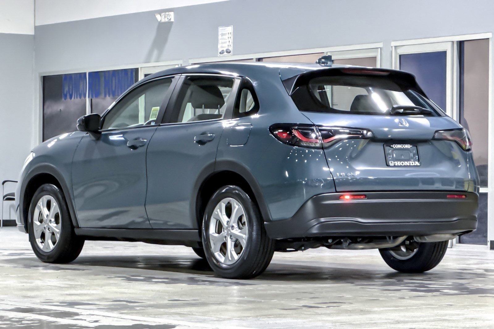 2024 Honda HR-V LX photo 2