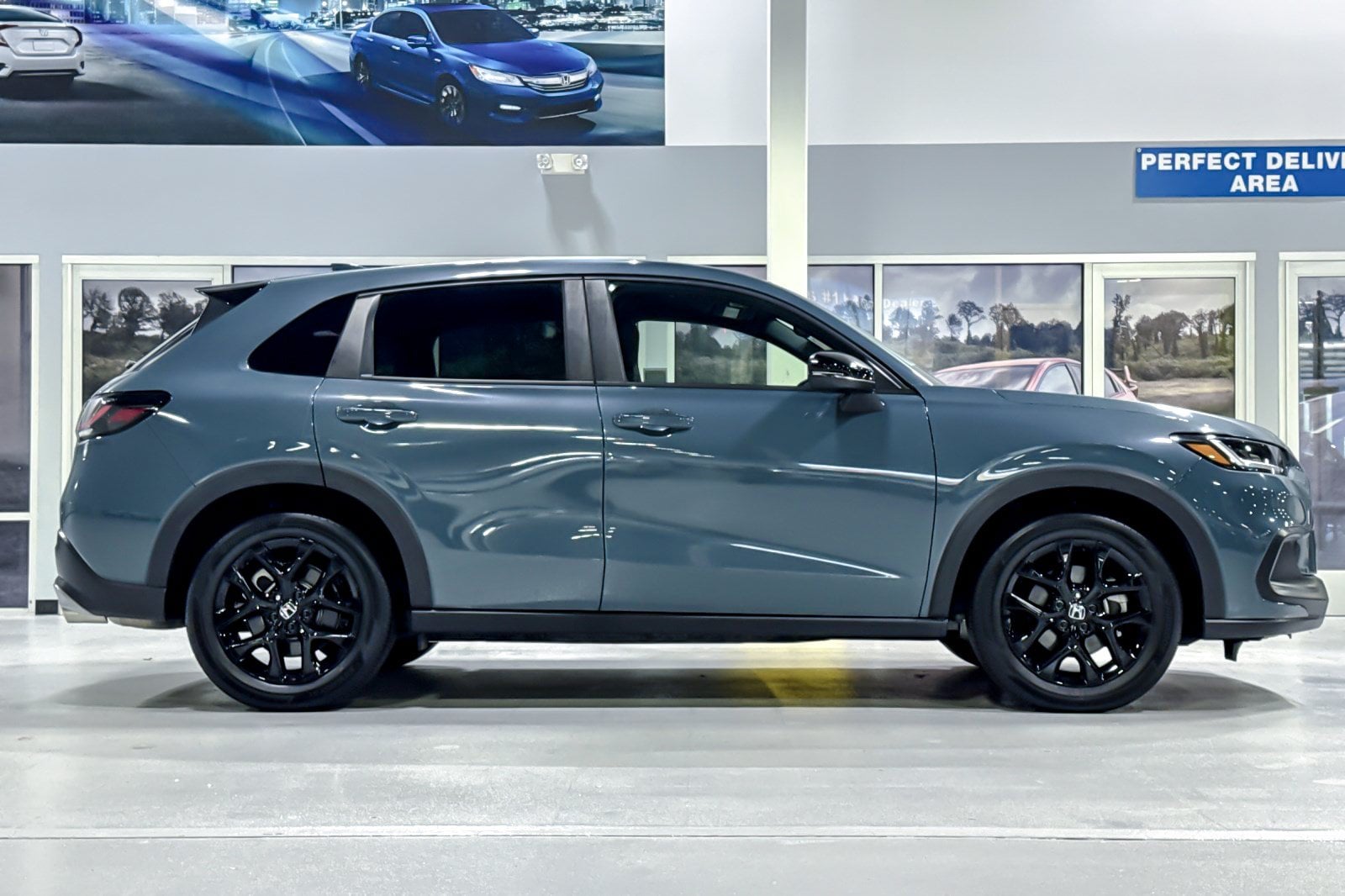 HR-V Sport W/BSI SUV