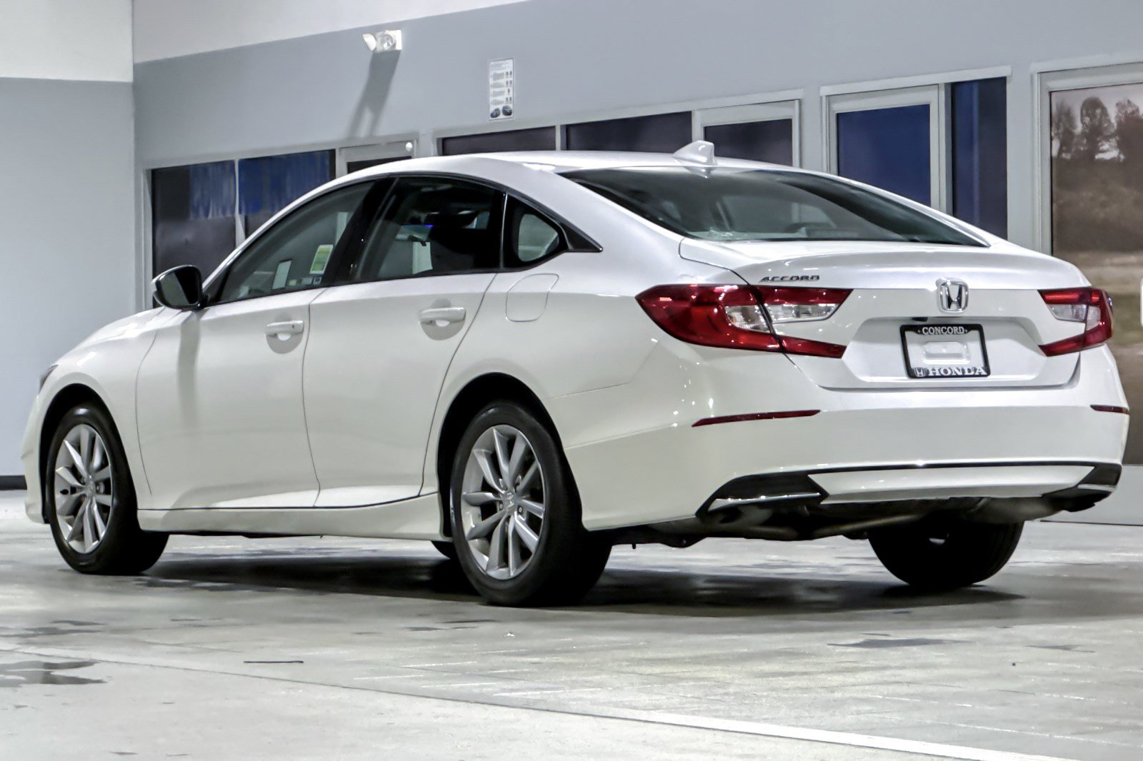 2021 Honda Accord LX 1.5T photo 4