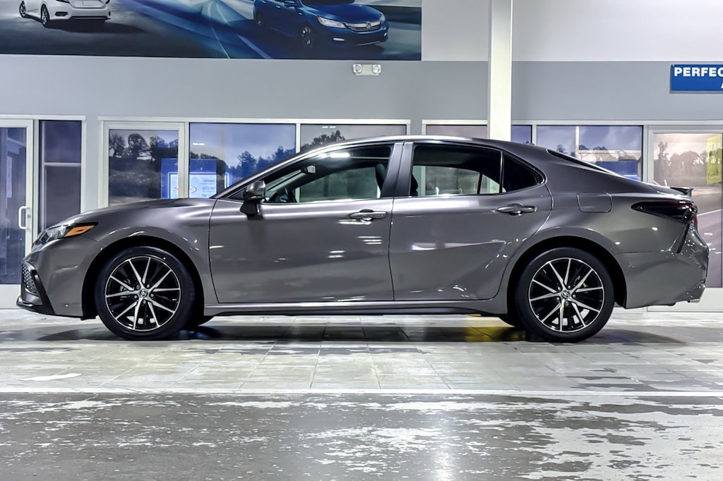 Used 2024 Toyota Camry Hybrid SE Sedan