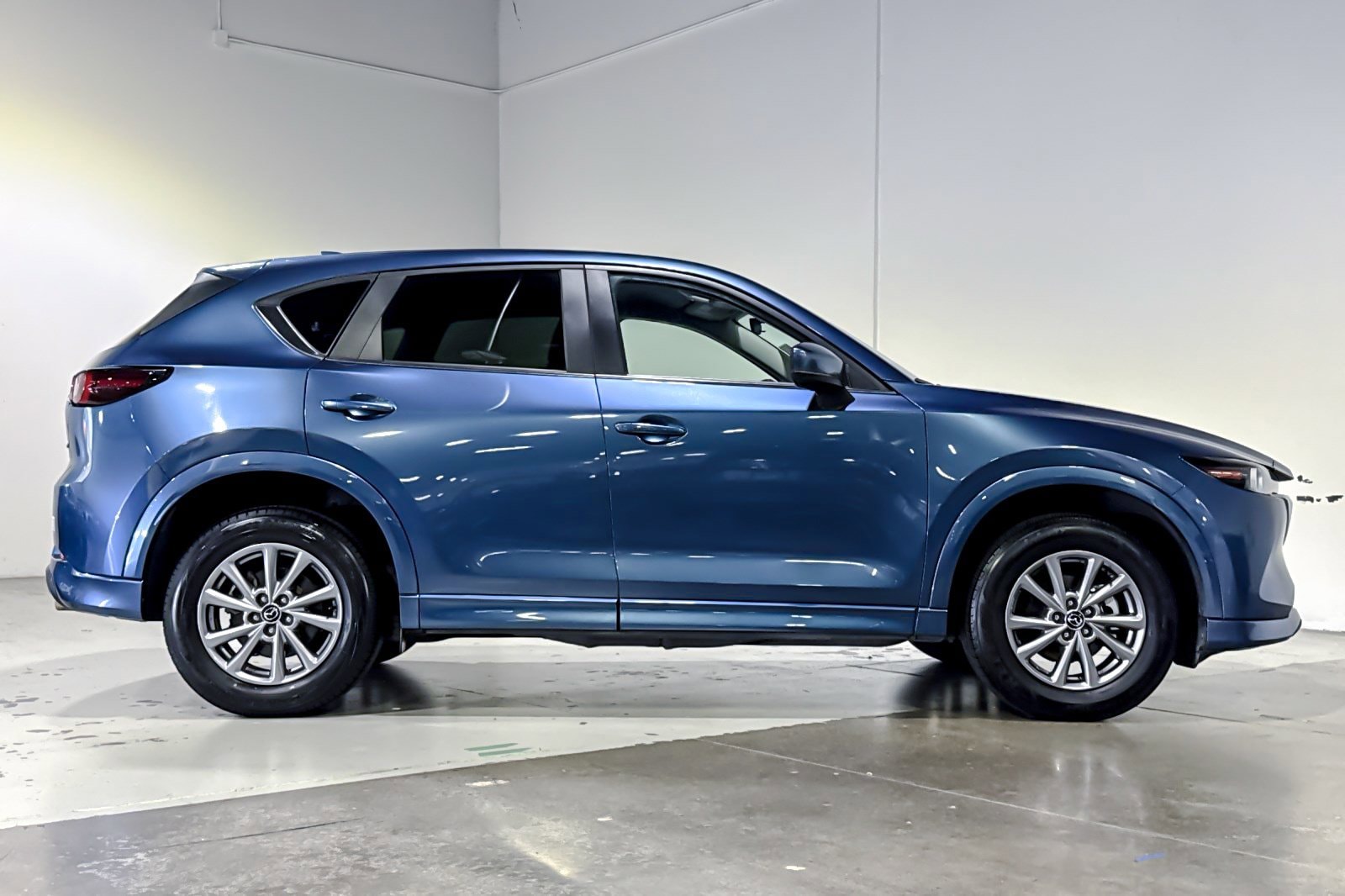 2024 Mazda CX-5 2.5 S Select Package photo 3