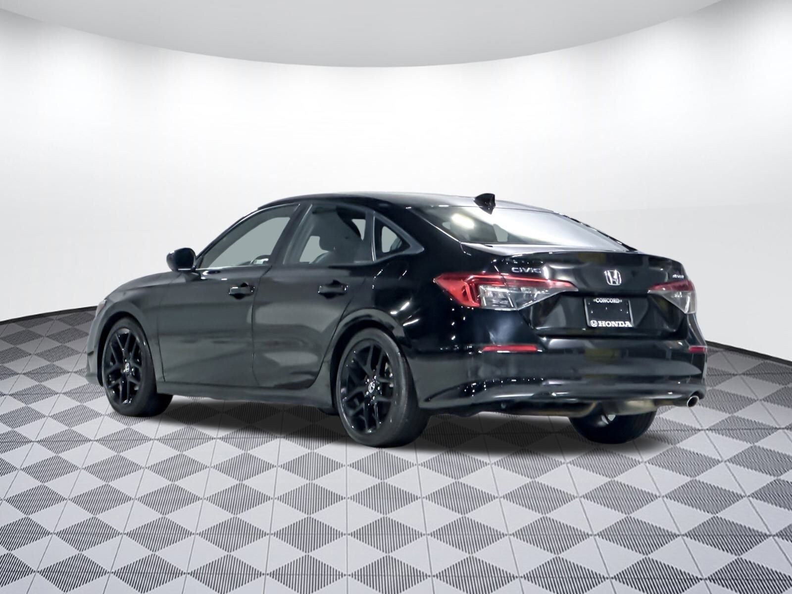 2024 Honda Civic Sport photo 3
