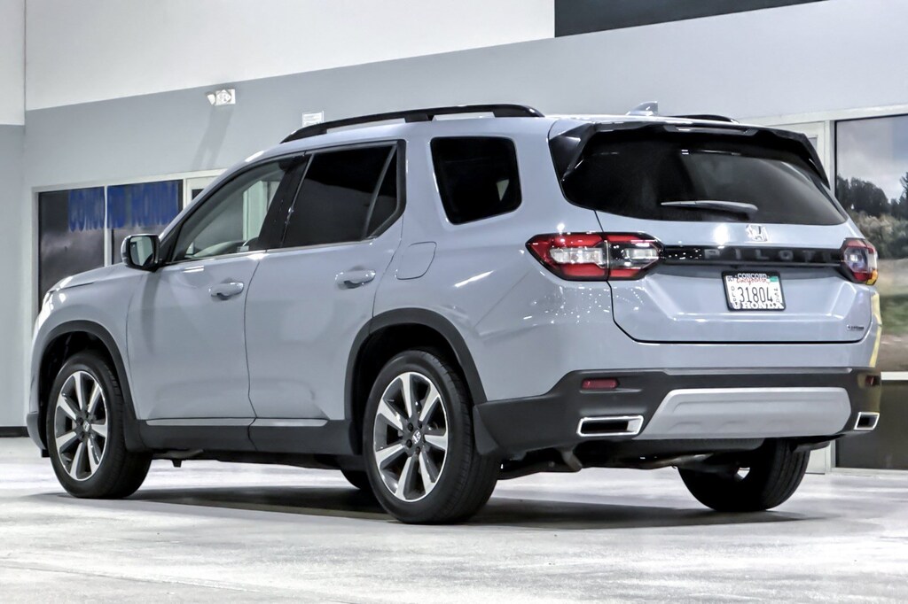 Used 2023 Honda Pilot Touring SUV