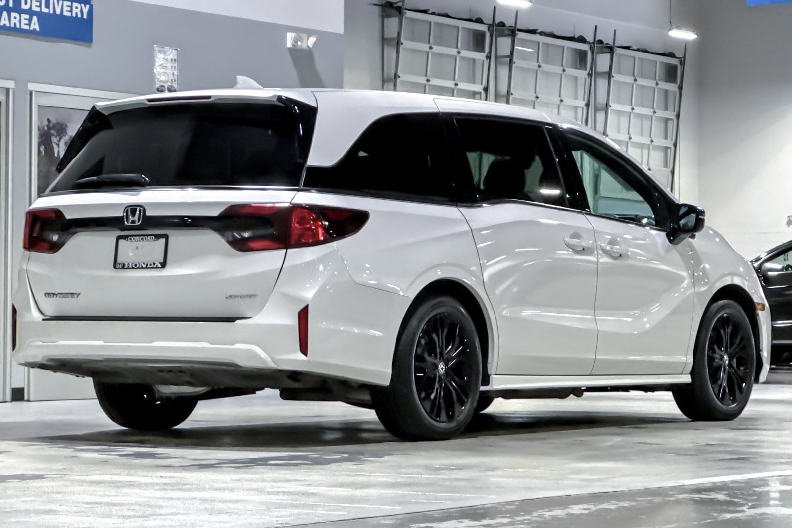 2025 Honda Odyssey Sport-L photo 3