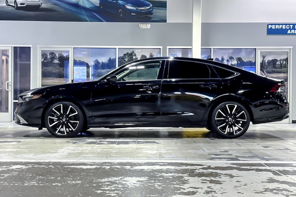 Used 2024 Honda Accord Hybrid Touring Sedan