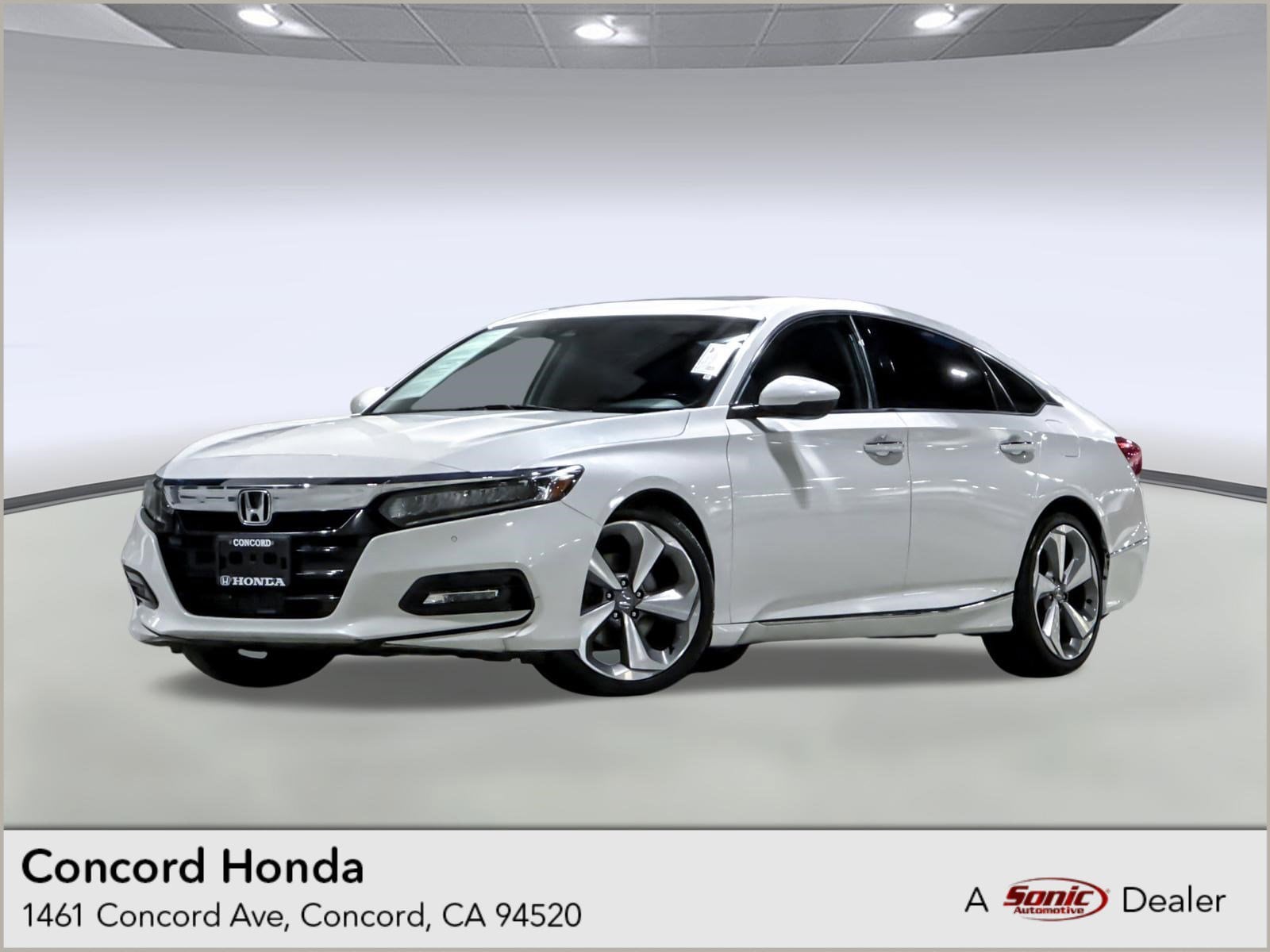 2020 Honda Accord 2.0T Touring Auto's photo