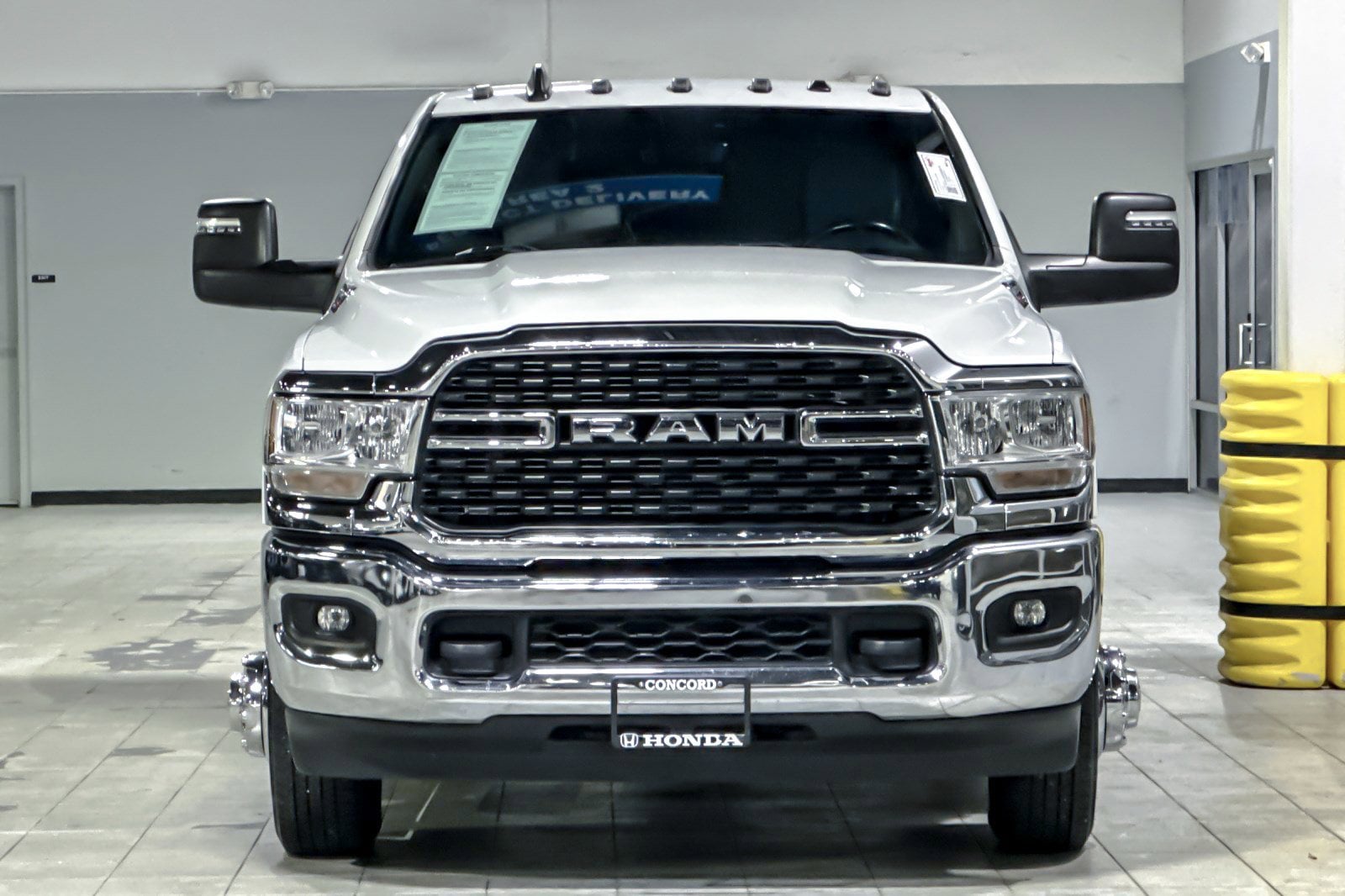 2023 Ram 3500 Big Horn photo 4