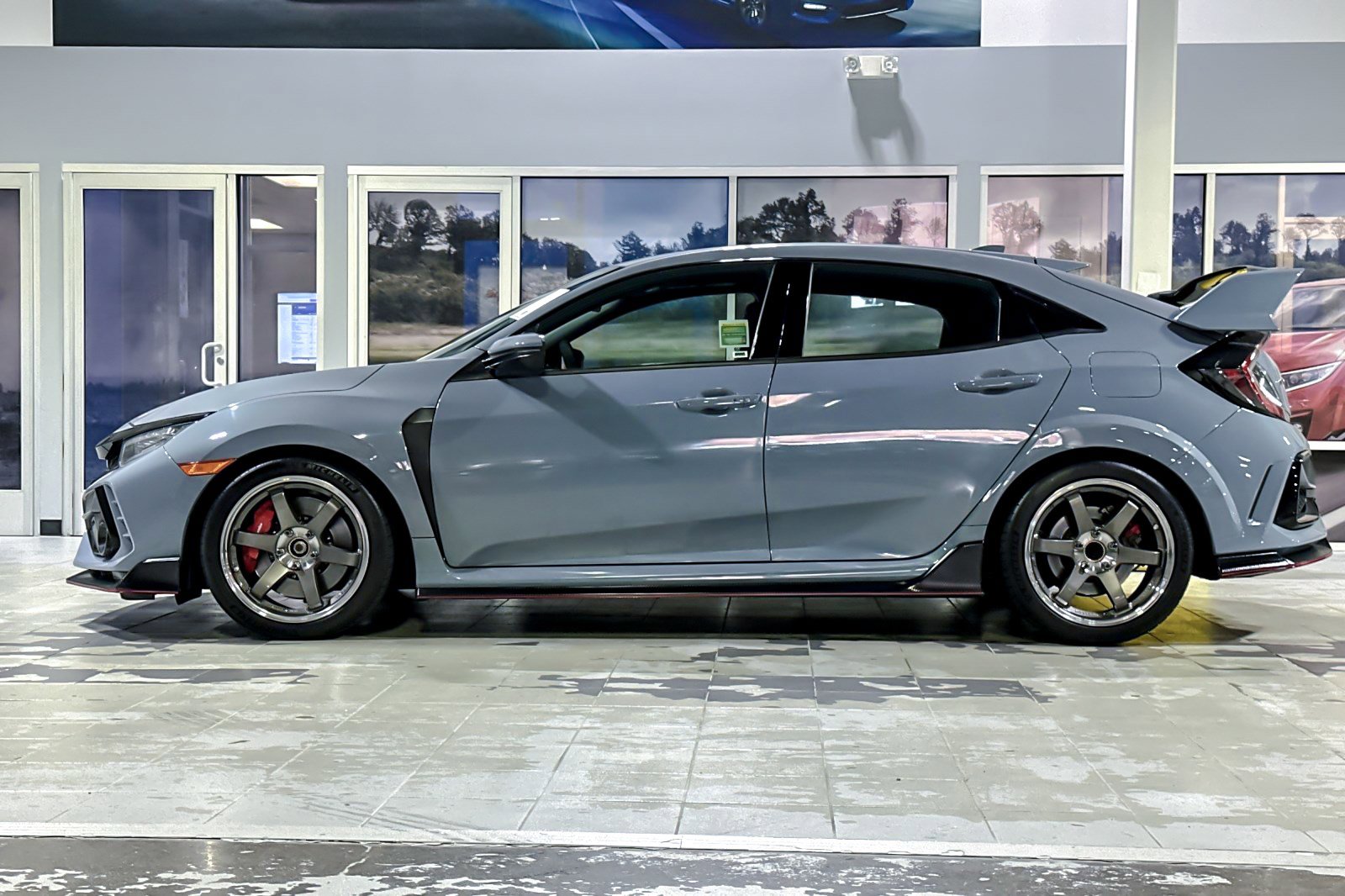 2020 Honda Civic Type R Touring Hatchback photo 2