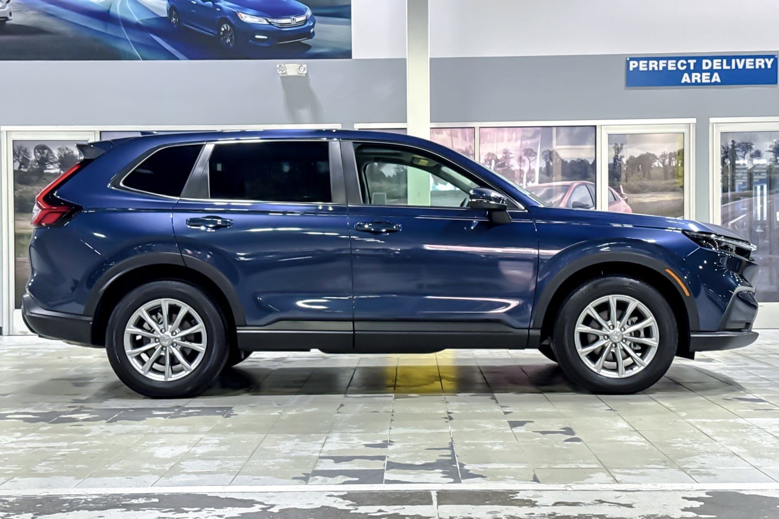 2025 Honda CR-V EX photo 6