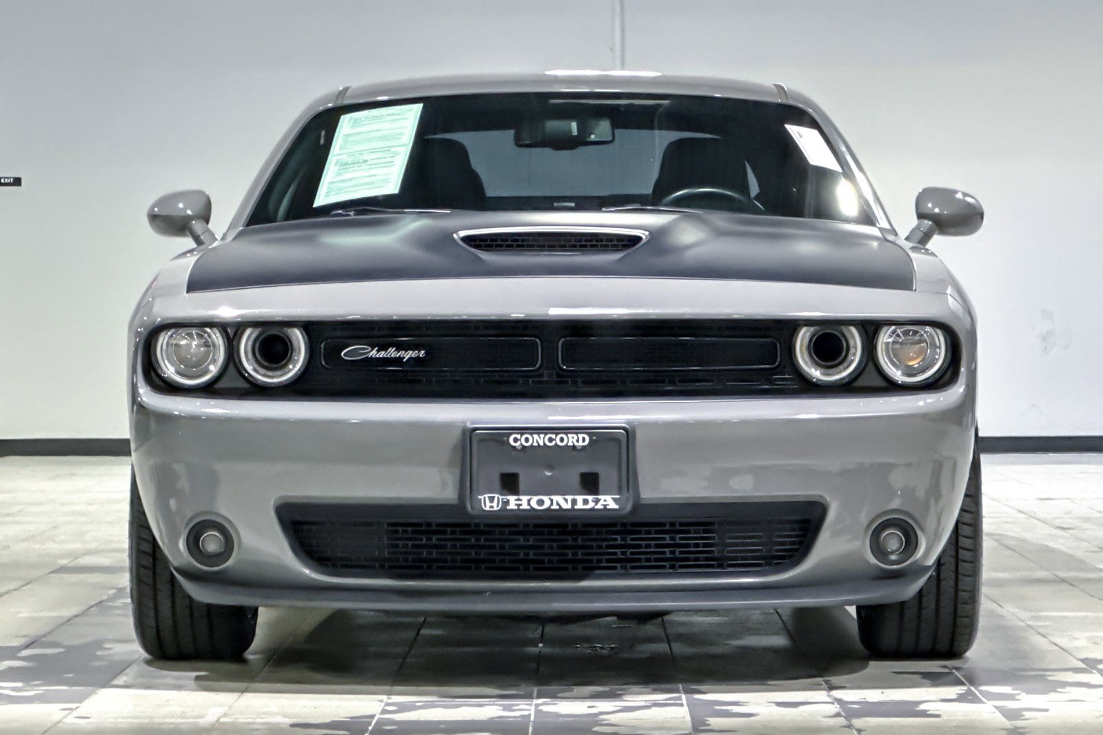 2018 Dodge Challenger R/T photo 4