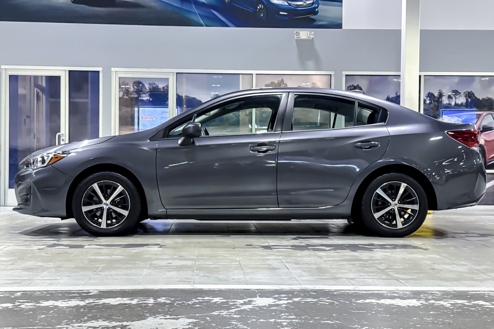 2019 Subaru Impreza 2.0i Premium photo 2