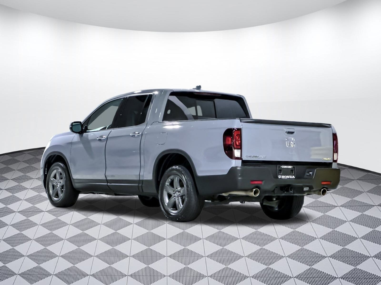2022 Honda Ridgeline RTL-E photo 2