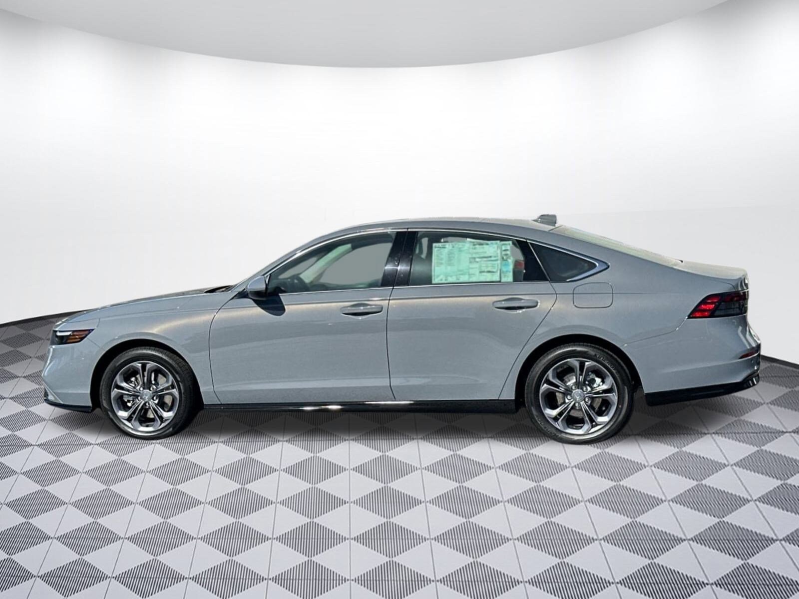 2025 Honda Accord Hybrid EX-L photo 3