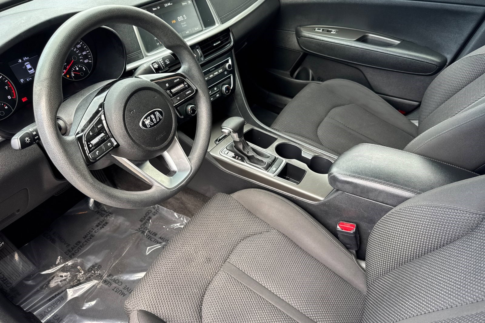 2019 Kia Optima LX photo 4