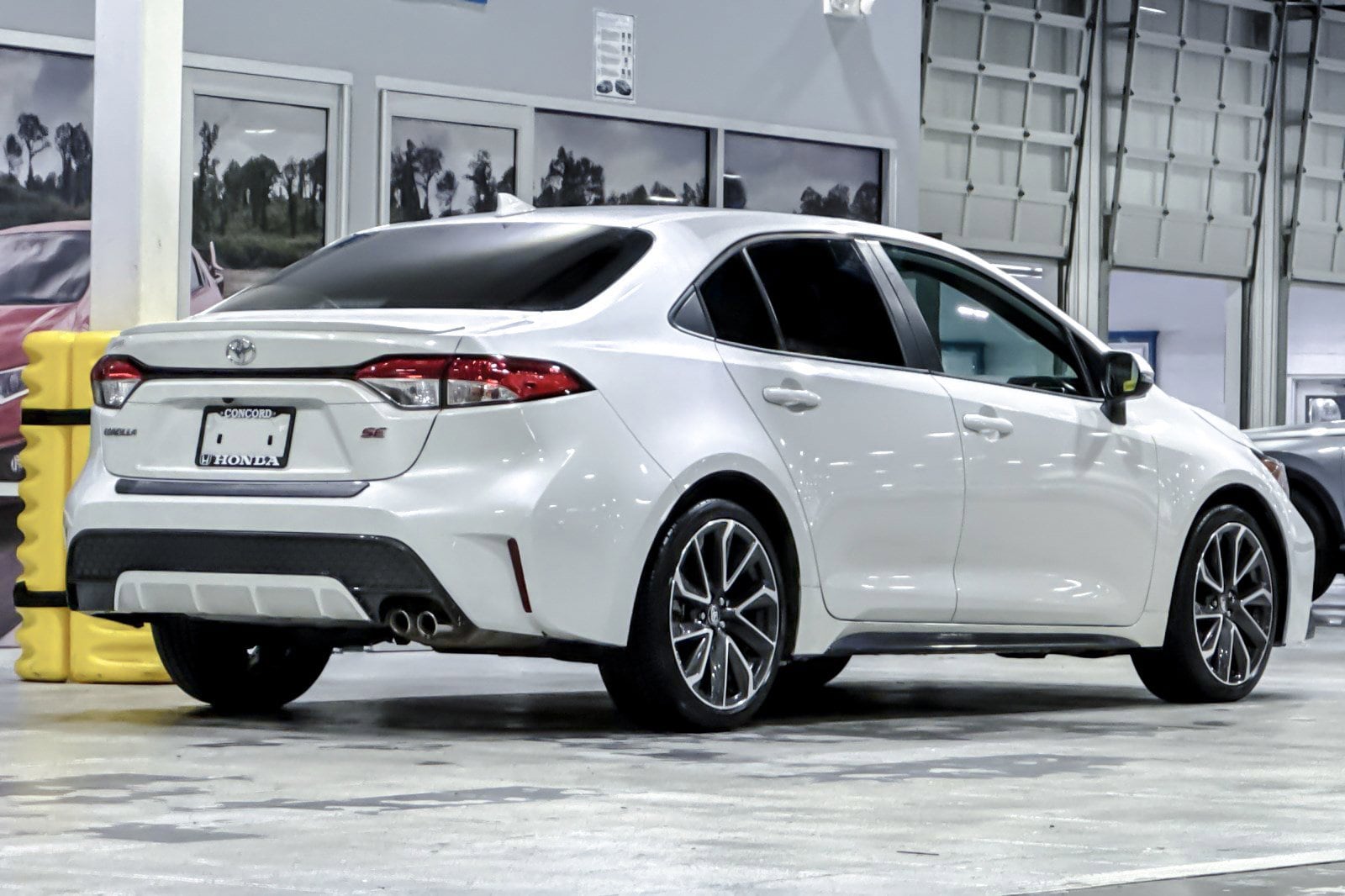 2020 Toyota Corolla SE photo 3