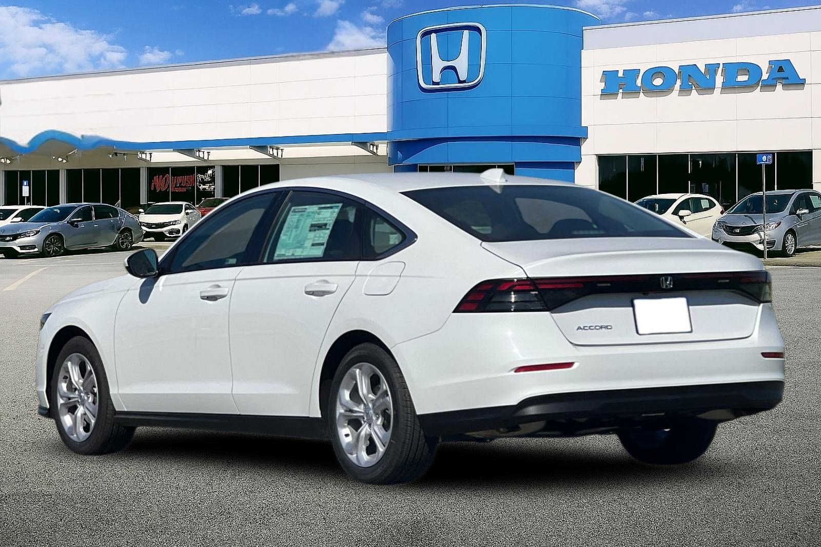 2025 Honda Accord LX photo 3