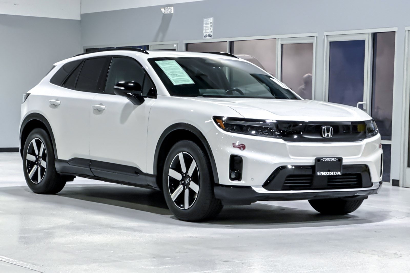 Prologue Touring SUV