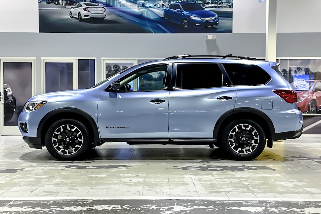 Used 2020 Nissan Pathfinder SL SUV